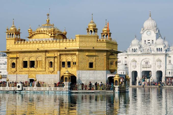 Dalhousie – Amritsar (202 k.m 4 ½ Hours)