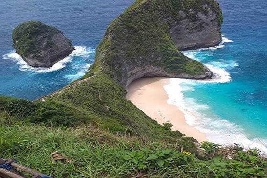Nusa Penida Island West Tour with Local Snack Lunch (Angel Billabong, Kelinking Beach, Broken Beach, Crystal Bay) + Inter Hotel Transfer
